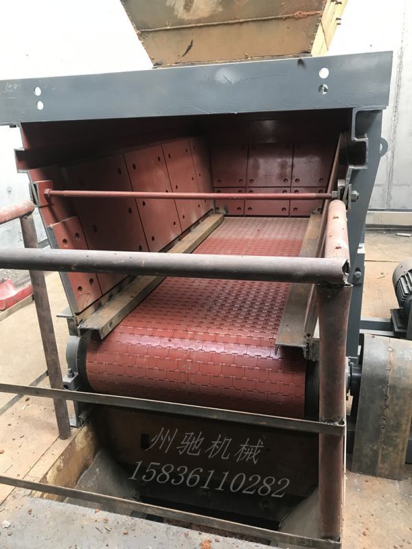 甲帶給料機(jī)試機(jī)現(xiàn)場(chǎng)